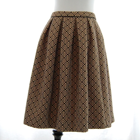 Anthropologie Dresses & Skirts - SALE -- Anthropologie A-Line Pattern Skirt